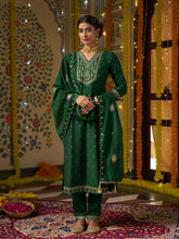 Green Silk Blend Zari Sequence Mirror Embroidery With Jacquard Work Kurta With Pant And Dupatta Set
