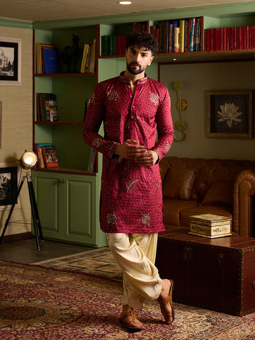 Men's Maroon Geometric Embroidered Kurta & Off-White Patiala Set