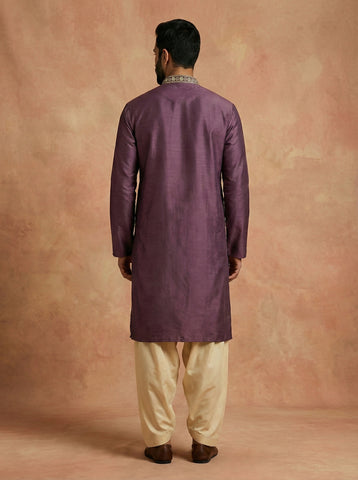 Men's Mauve Purple Silk-Blend Kurta with Intricate Neck Embroidery