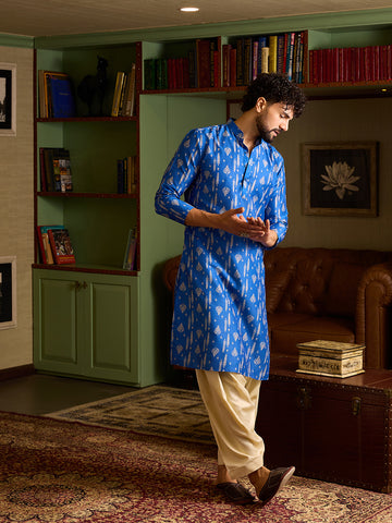 Royal Blue Ikkat Print Men's Kurta & Cream Patiala Set