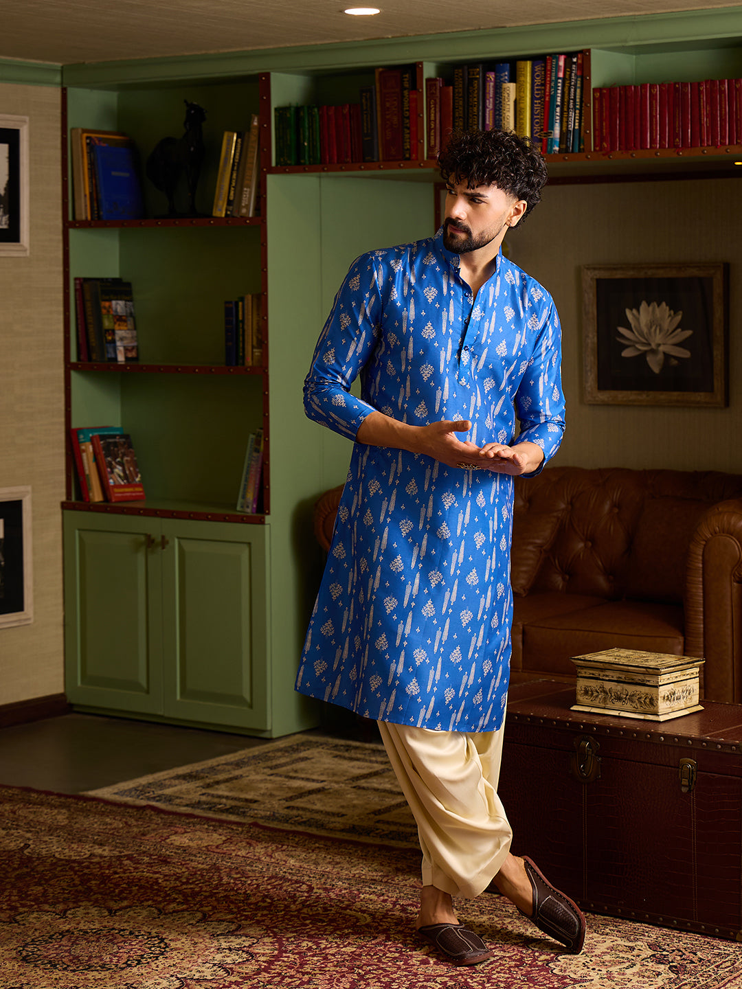 Royal Blue Ikkat Print Men's Kurta & Cream Patiala Set
