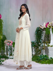 White Georgette Zari Sequence Thread Embroidery With Mirror Work Kurta With Pant And Dupatta