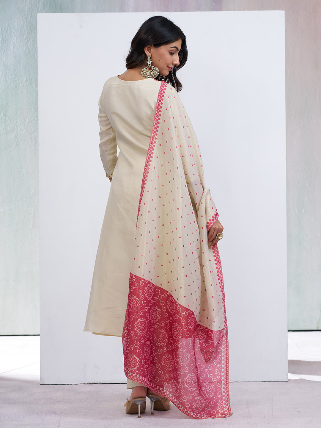 Off-White & Pink Silk Blend Zari Embroidered Kurta With Pant And Dupatta