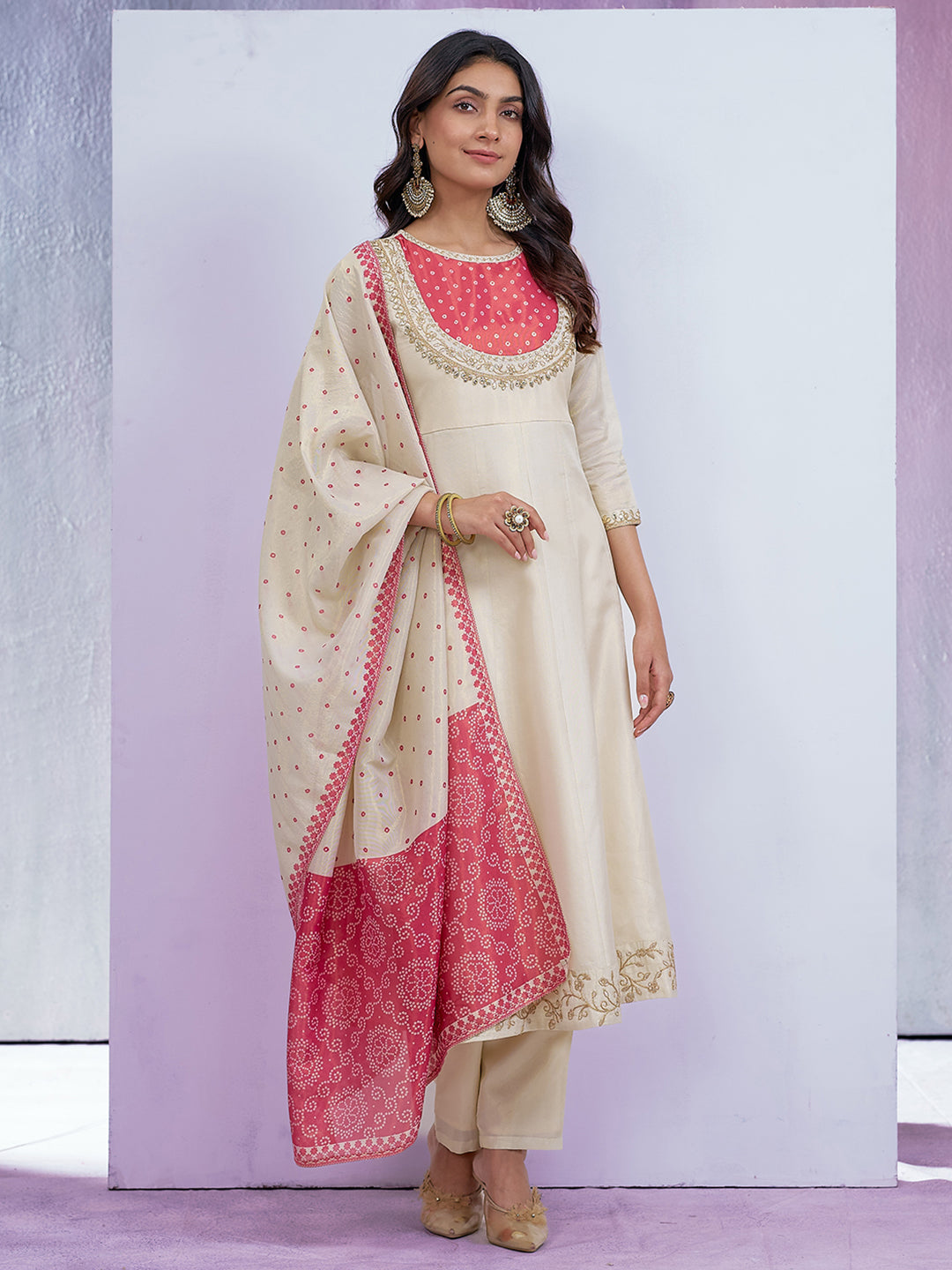 Off-White & Pink Silk Blend Zari Embroidered Kurta With Pant And Dupatta