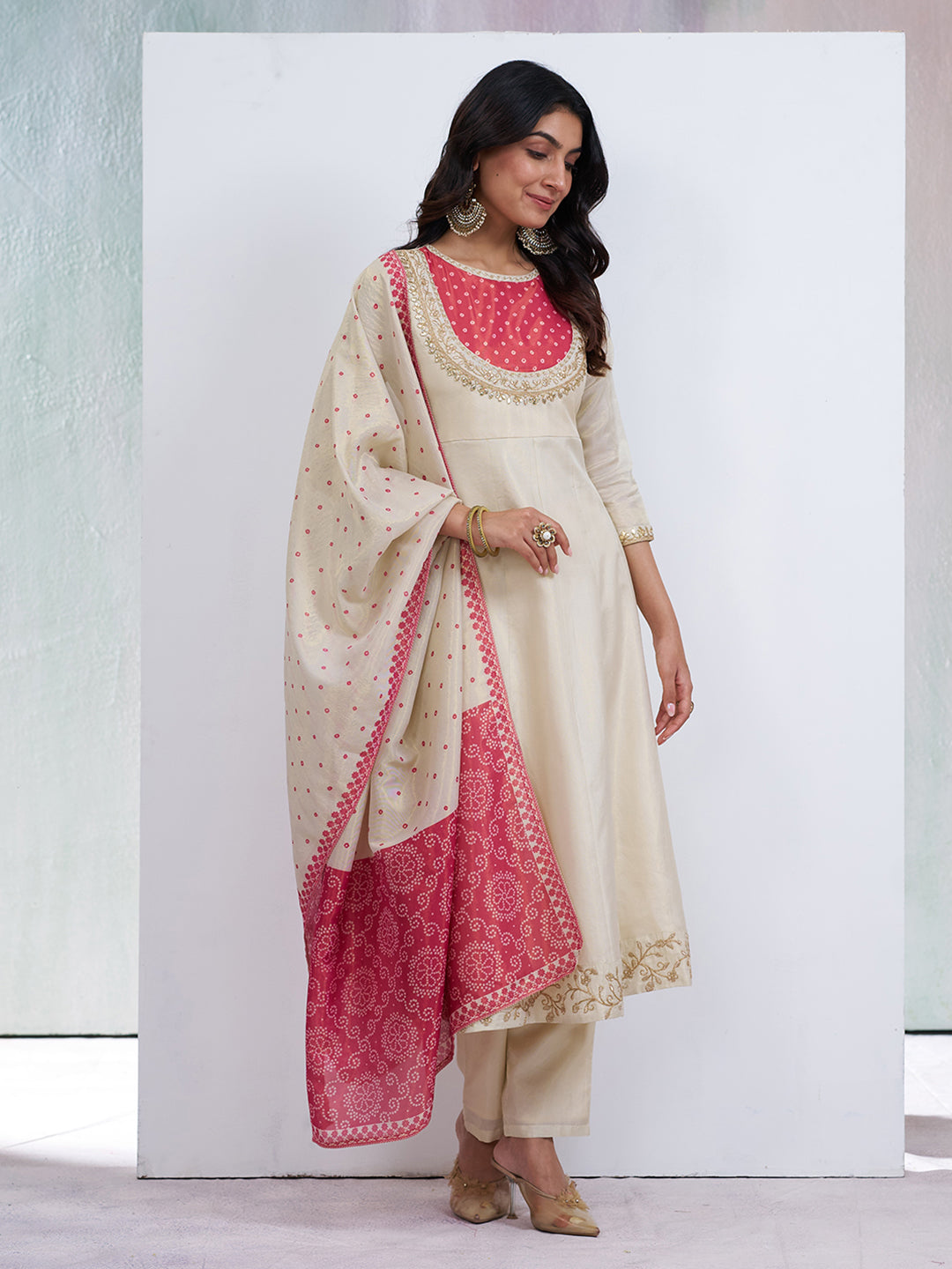 Off-White & Pink Silk Blend Zari Embroidered Kurta With Pant And Dupatta