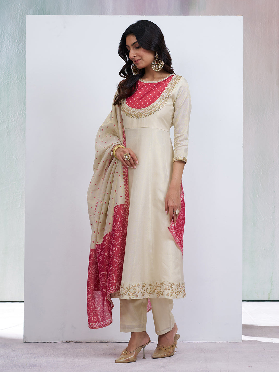 Off-White & Pink Silk Blend Zari Embroidered Kurta With Pant And Dupatta