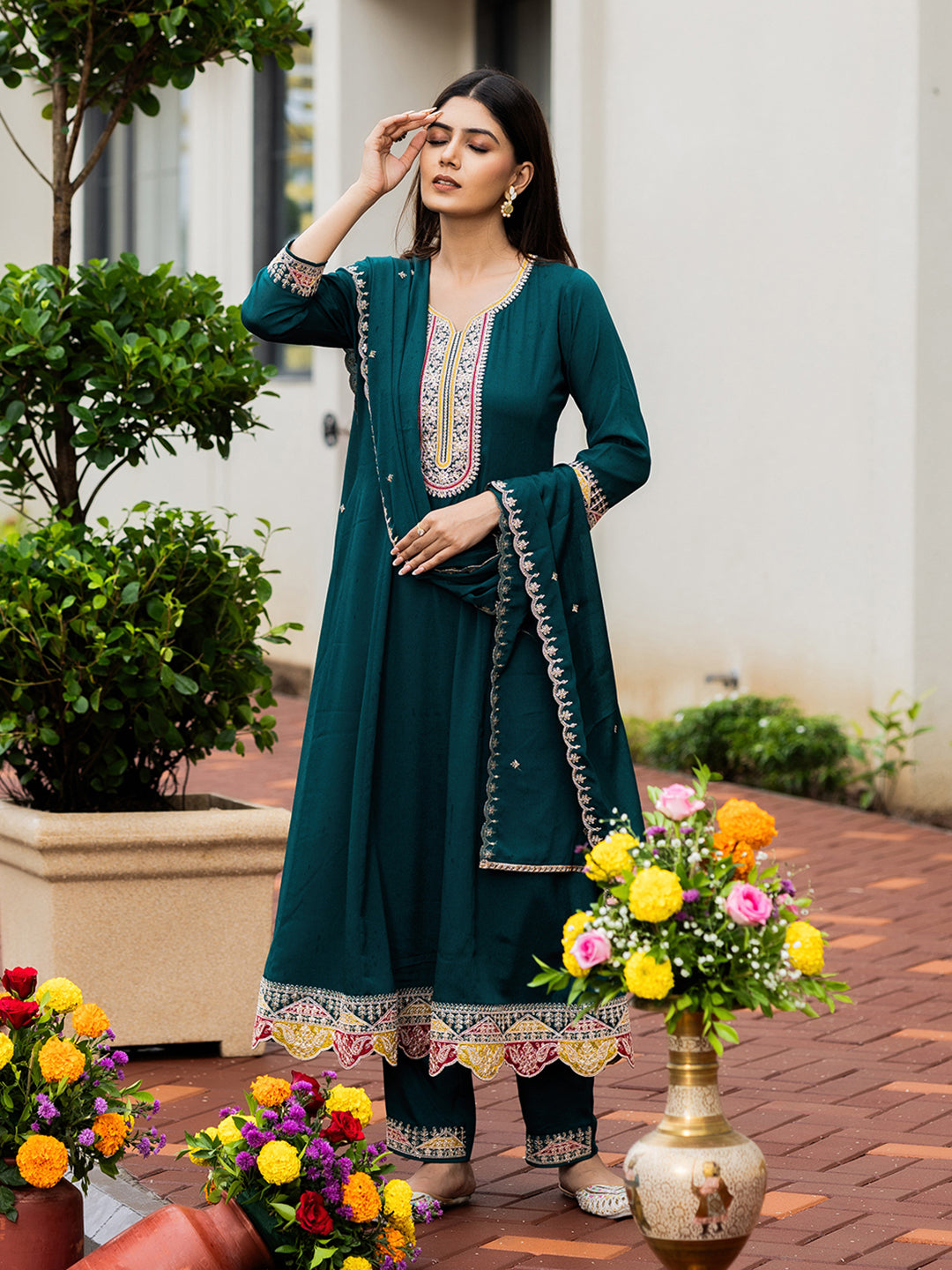 Green Chinon Zari Sequence Thread Embroidered Kurta with Pant and Dupatta