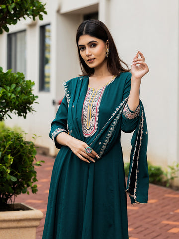 Green Chinon Zari Sequence Thread Embroidered Kurta with Pant and Dupatta