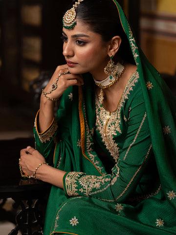 Green EmbroideGreen Kurta Set with Dupatta & Pant