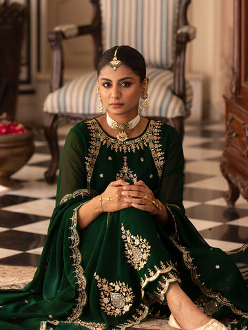 Green EmbroideGreen Anarkali Kurta Set with Dupatta & Pants