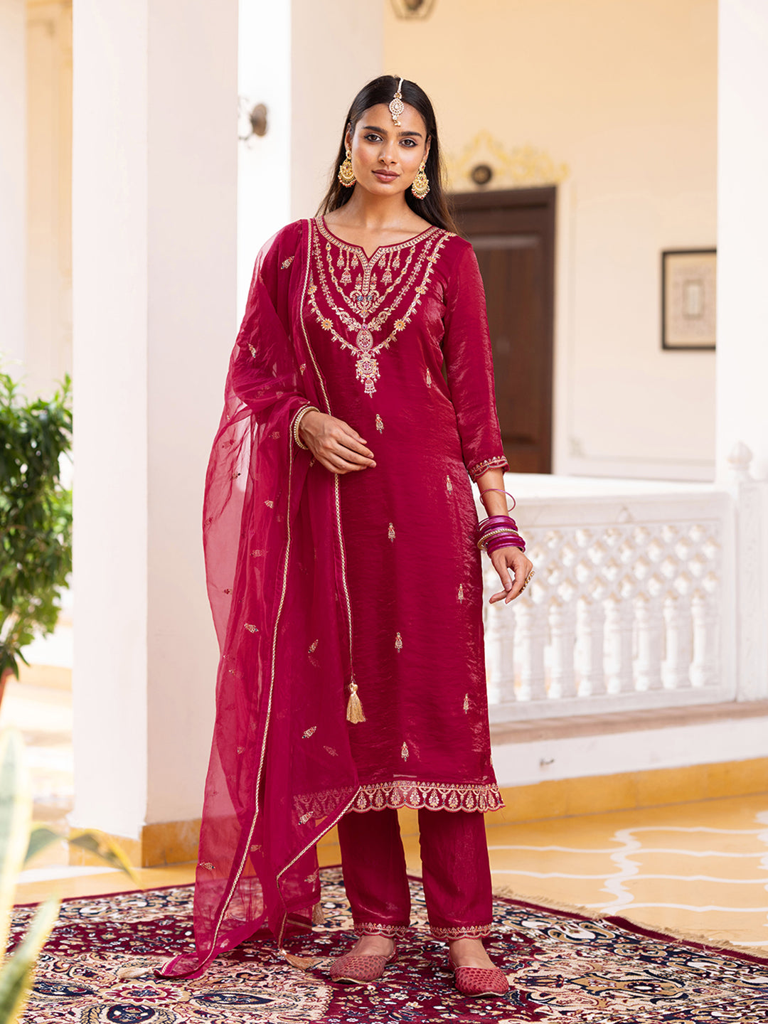 Pink EmbroidePink Kurta Set with Dupatta & Pants