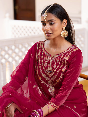 Raani Pink Silk Zari Sequence Thread Embroidered Kurta With Pant And Dupatta Set